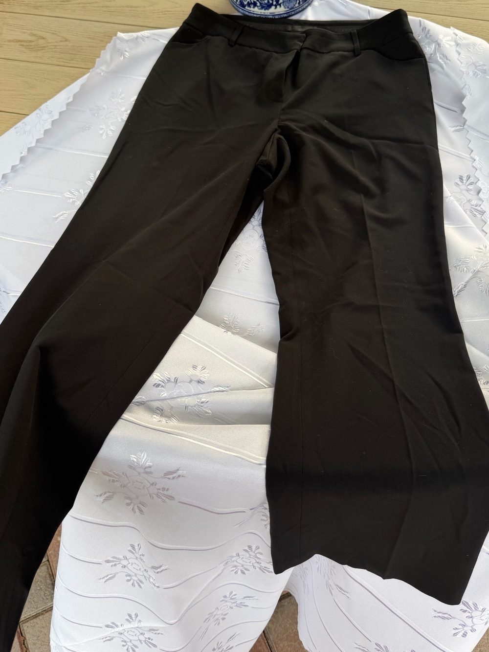 Apostrophe Naomi Black Flare Dress Pants Size 10